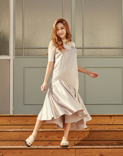 Jessica Jung feet photo thumbnail