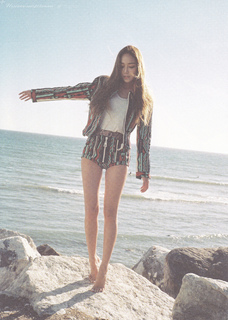 Jessica Jung feet photo thumbnail