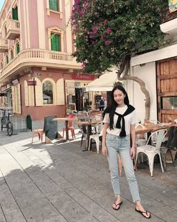 Jessica Jung feet photo thumbnail