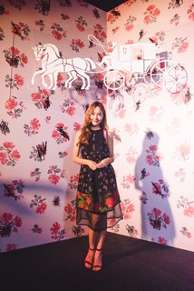 Jessica Jung feet photo thumbnail