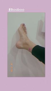 Jessica Jung feet photo thumbnail