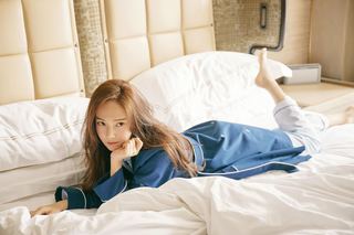 Jessica Jung feet photo thumbnail