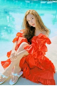 Jessica Jung feet photo thumbnail