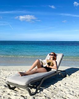 Jessica Jung feet photo thumbnail