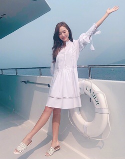 Jessica Jung feet photo thumbnail