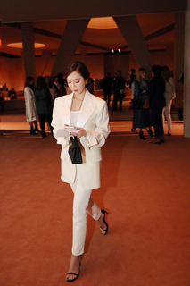 Jessica Jung feet photo thumbnail