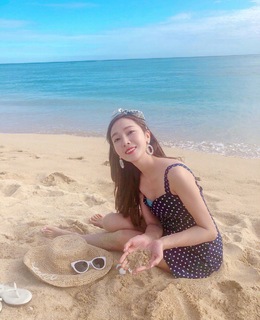 Jessica Jung feet photo thumbnail