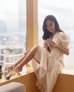 Jessica Jung feet photo thumbnail