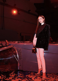 Jessica Jung feet photo thumbnail