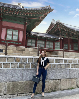 Jessica Jung feet photo thumbnail