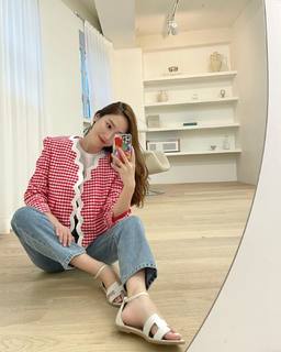 Jessica Jung feet photo thumbnail