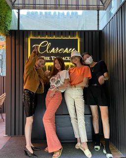 Jessica Jung feet photo thumbnail