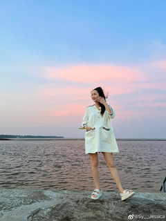 Jessica Jung feet photo thumbnail