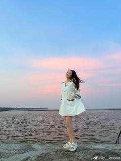 Jessica Jung feet photo thumbnail