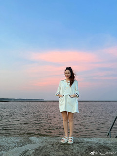 Jessica Jung feet photo thumbnail