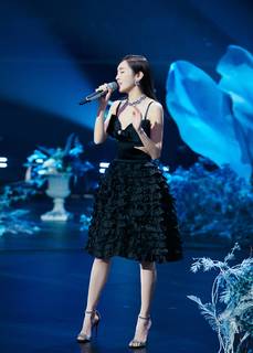 Jessica Jung feet photo thumbnail