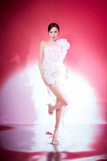 Jessica Jung feet photo thumbnail