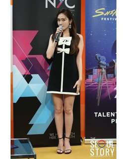 Jessica Jung feet photo thumbnail