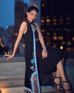 Jessica Kahawaty feet photo 18