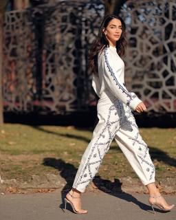 Jessica Kahawaty feet photo 18