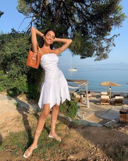 Jessica Kahawaty feet photo 6