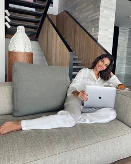 Jessica Kahawaty feet photo 3
