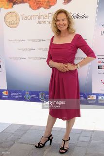 Jessica Lange feet photo thumbnail