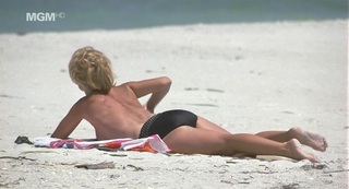 Jessica Lange feet photo thumbnail