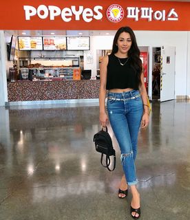 Jessica Lesaca feet photo 10