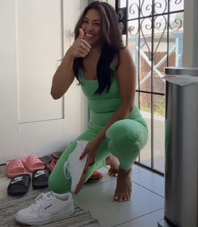 Jessica Lesaca feet photo 11