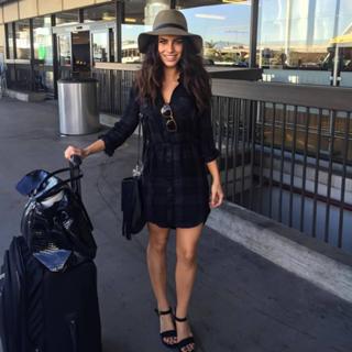 Jessica Lowndes feet photo thumbnail