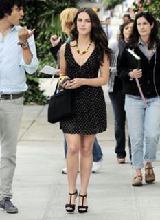 Jessica Lowndes feet photo thumbnail