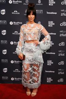 Jessica Lowndes feet photo thumbnail