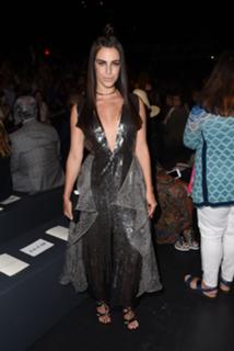 Jessica Lowndes feet photo thumbnail