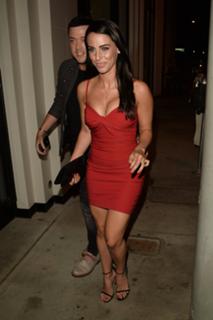 Jessica Lowndes feet photo thumbnail