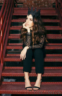 Jessica Lowndes feet photo thumbnail