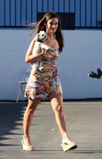 Jessica Lowndes feet photo thumbnail