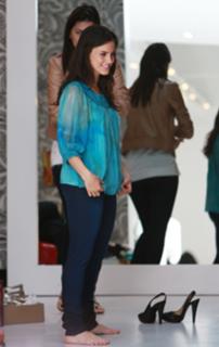 Jessica Lowndes feet photo thumbnail