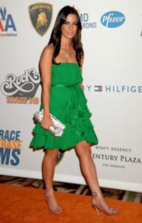 Jessica Lowndes feet photo thumbnail