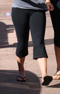 Jessica Lowndes feet photo thumbnail