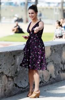 Jessica Lowndes feet photo thumbnail