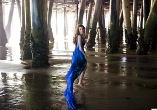 Jessica Lowndes feet photo thumbnail