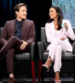 Jessica Lucas feet photo thumbnail