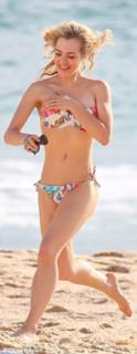 Jessica Marais feet photo 18