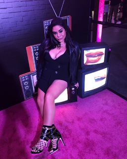 Jessica Marie Garcia feet photo 16