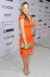 Jessica McNamee feet photo thumbnail