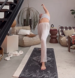 Jessica Mercedes feet photo 4