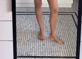 Jessica Mercedes feet photo 5