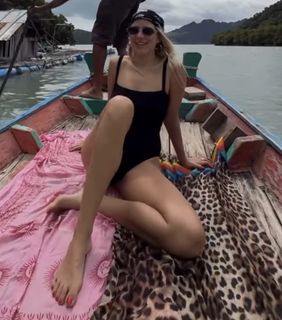 Jessica Mercedes feet photo 1