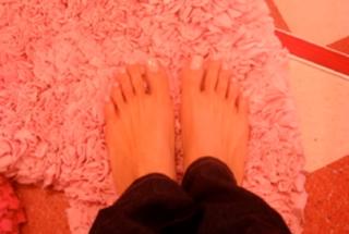 Jessica Michibata feet photo thumbnail